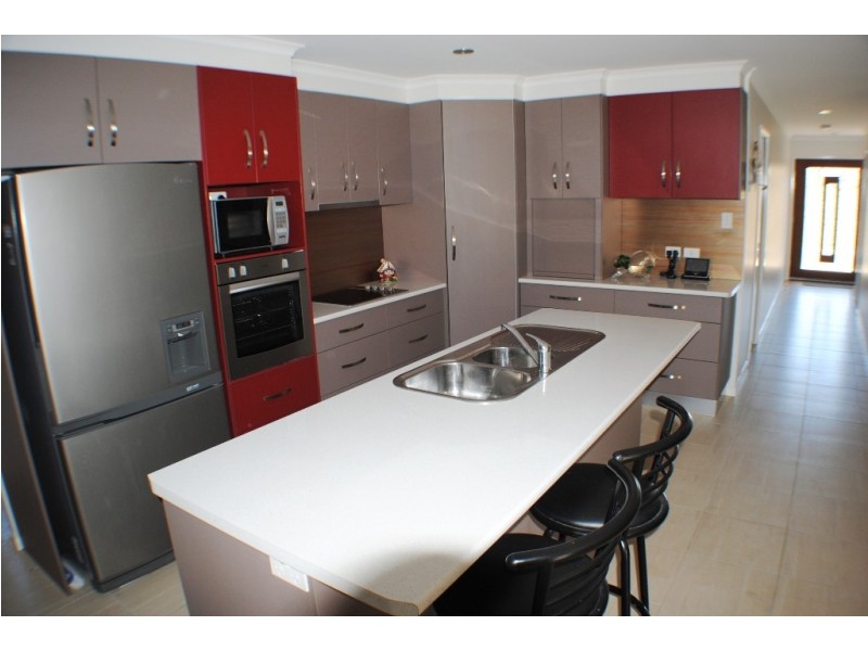 13 Skyline Terrace, Gympie QLD 4570