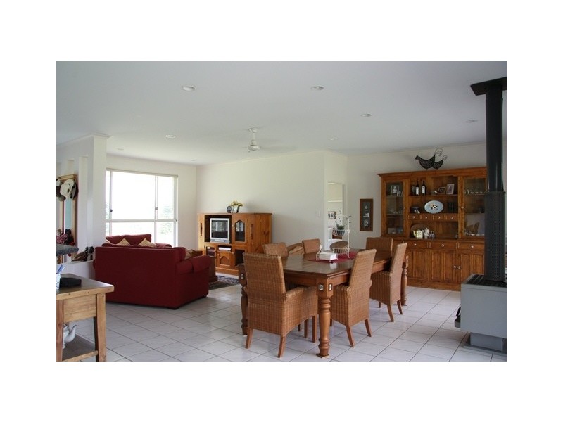 L10  / 9 Little Widgee Road, Widgee QLD 4570