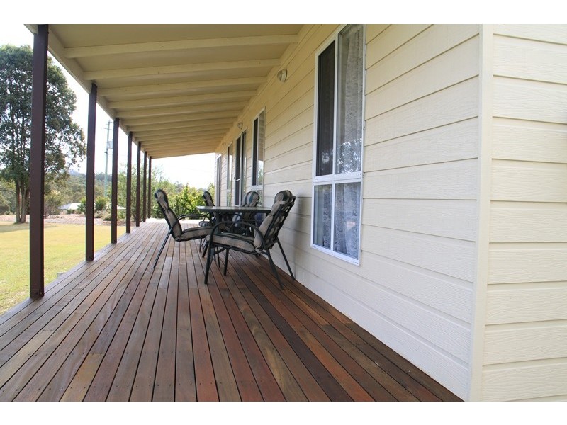 4 Tea Tree Court, The Palms QLD 4570