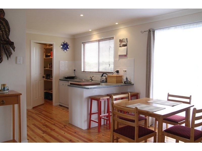 4 Tea Tree Court, The Palms QLD 4570