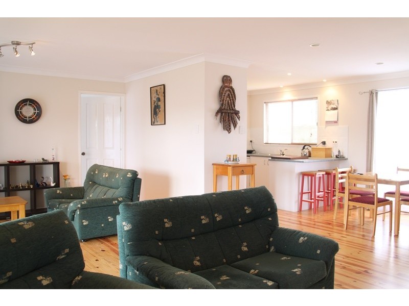 4 Tea Tree Court, The Palms QLD 4570