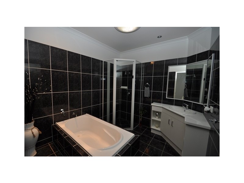 38 Willow Grove Road, Southside QLD 4570