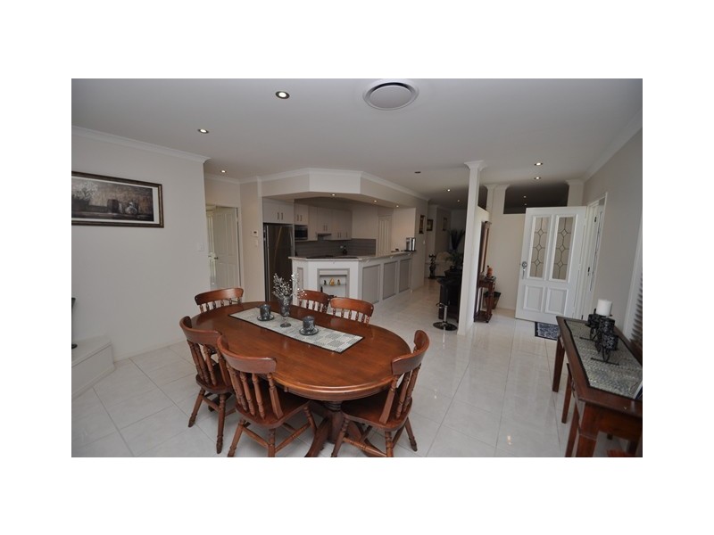 38 Willow Grove Road, Southside QLD 4570