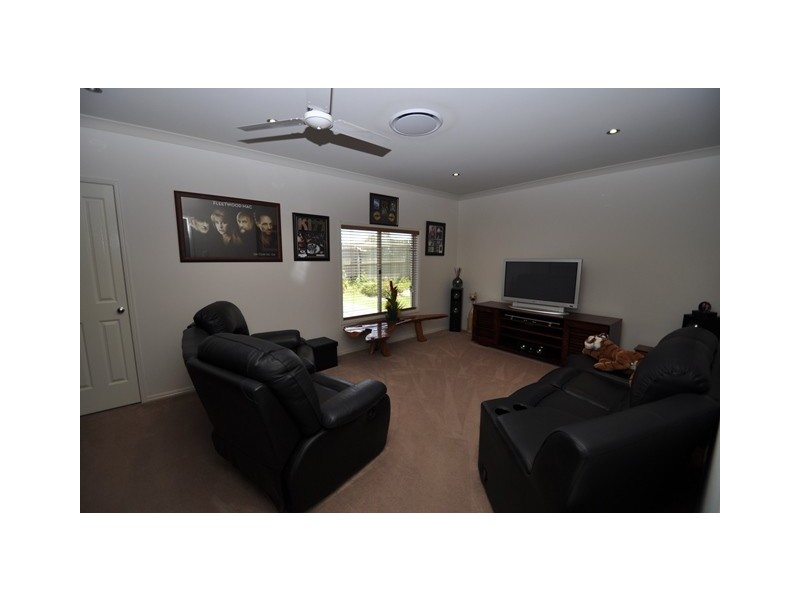 38 Willow Grove Road, Southside QLD 4570