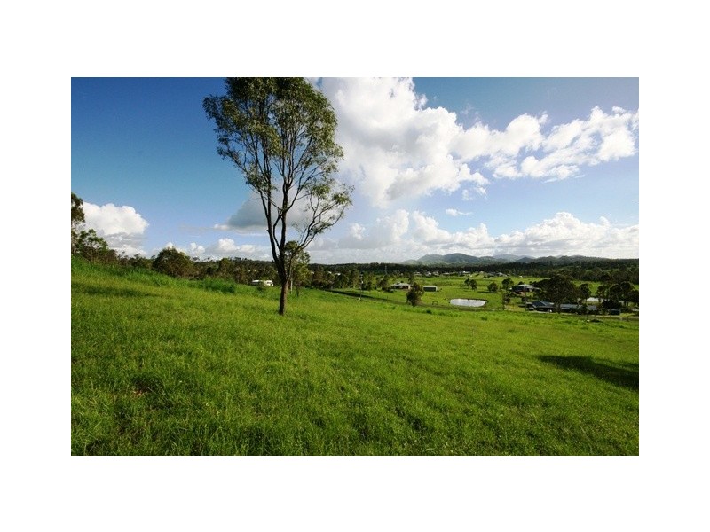 11 De Castella Road, The Palms QLD 4570