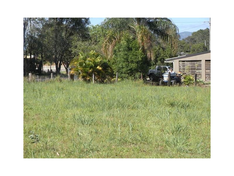 L2 Fraser Rd, Araluen QLD 4570