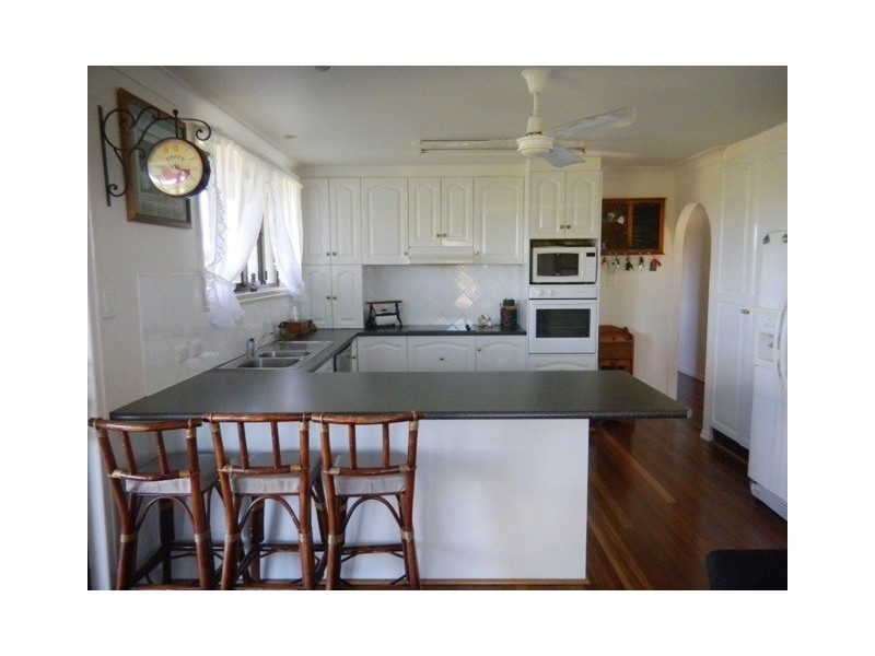 9 Sorensen Road, Southside QLD 4570