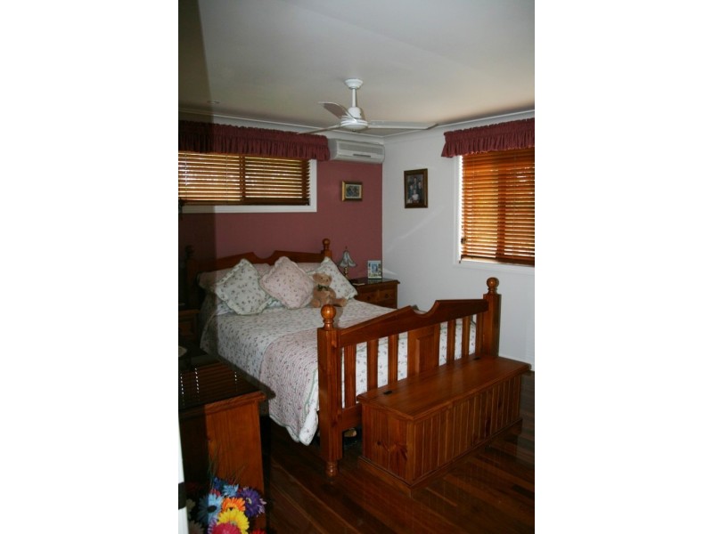9 Sorensen Road, Southside QLD 4570