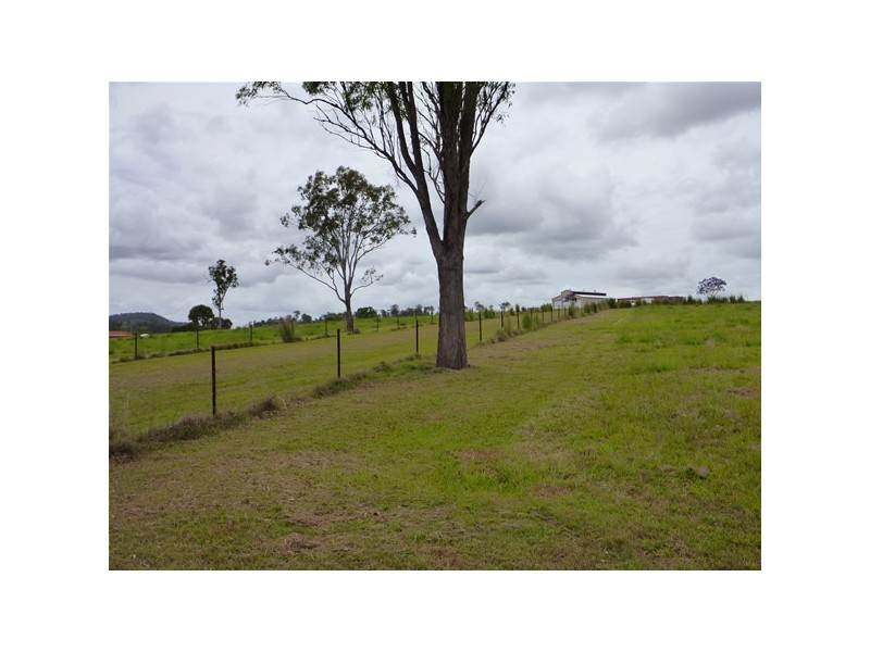51 Deans Road, The Palms QLD 4570