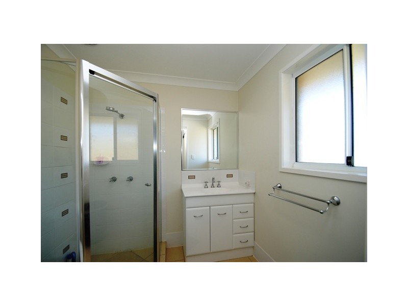 25 Federation Court, Southside QLD 4570