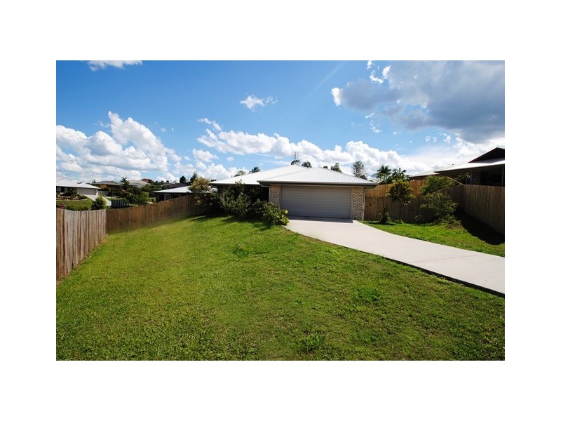 25 Federation Court, Southside QLD 4570