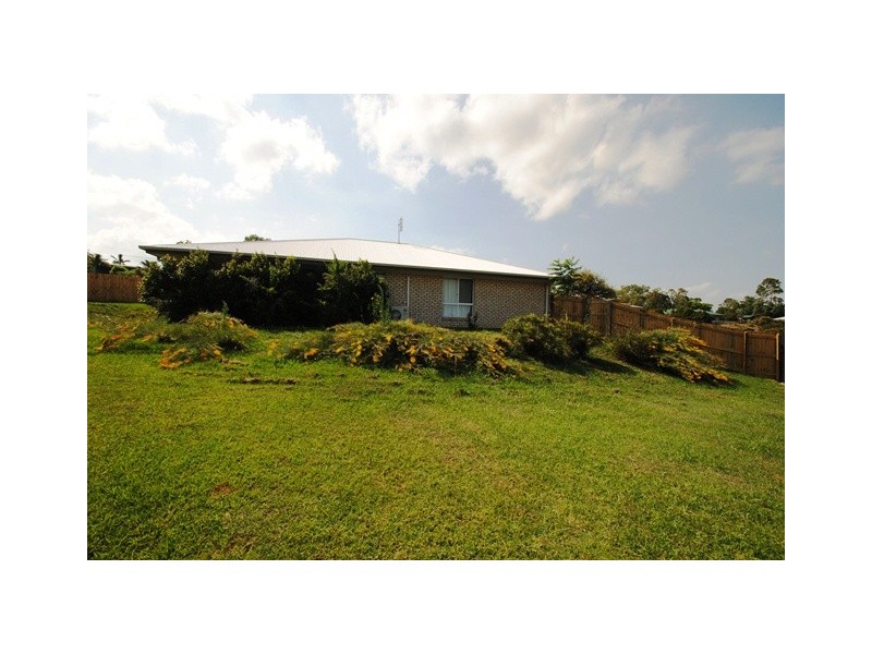 25 Federation Court, Southside QLD 4570