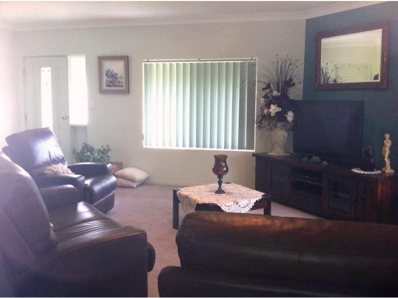 5 Farmborough Court, Southside QLD 4570