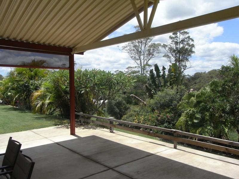 5 Farmborough Court, Southside QLD 4570