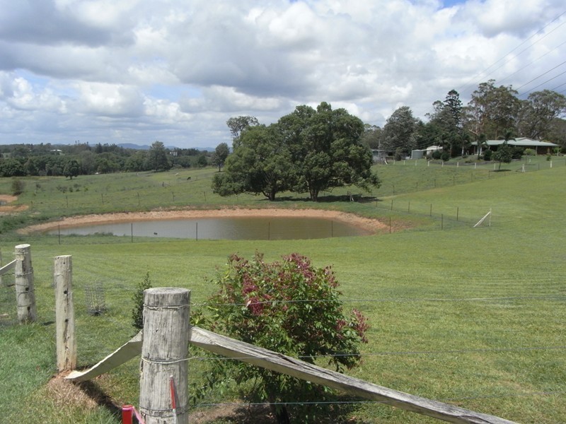 40 Grecian Bends, Greens Creek QLD 4570