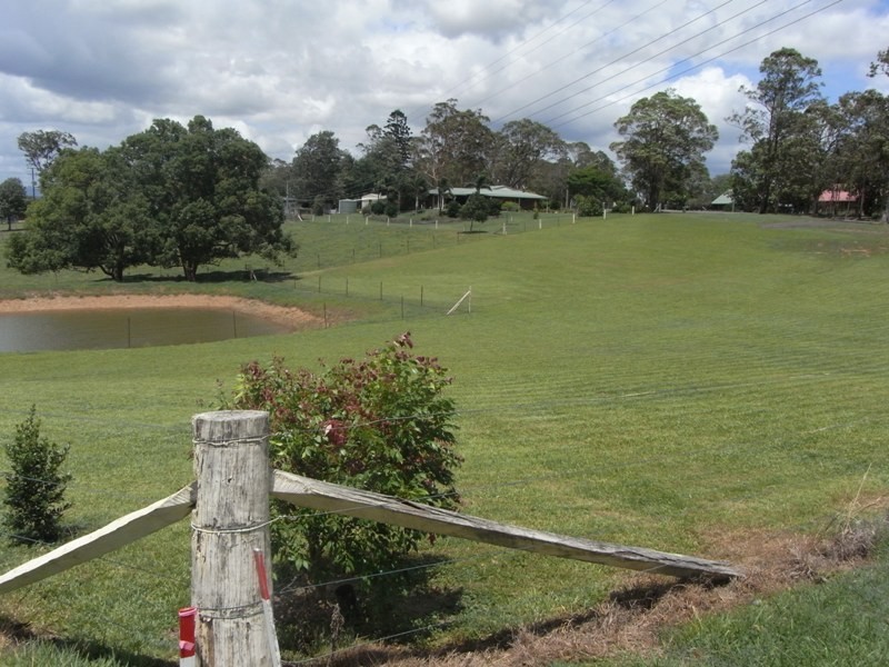 40 Grecian Bends, Greens Creek QLD 4570