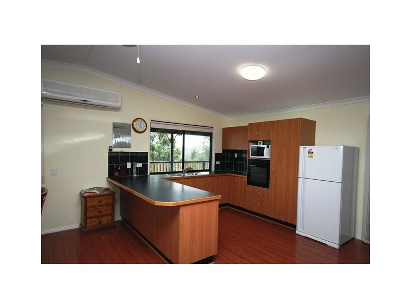 27 Highfield Drive, Chatsworth QLD 4570