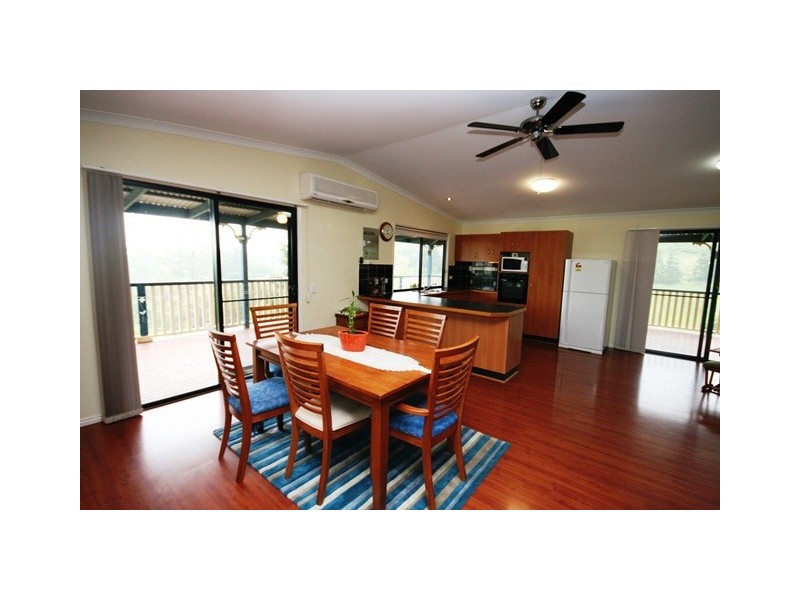 27 Highfield Drive, Chatsworth QLD 4570