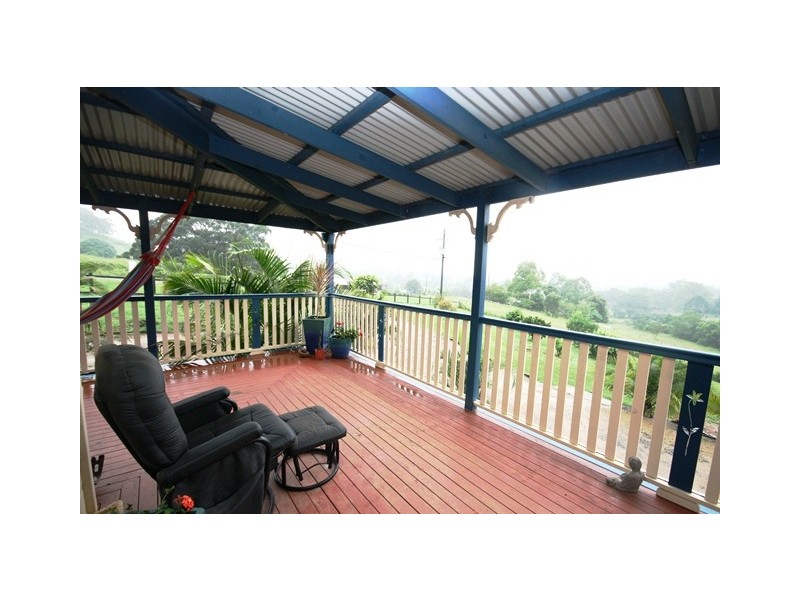 27 Highfield Drive, Chatsworth QLD 4570