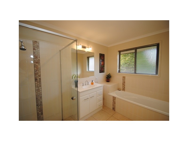 33 St Andrews Cres, Gympie QLD 4570