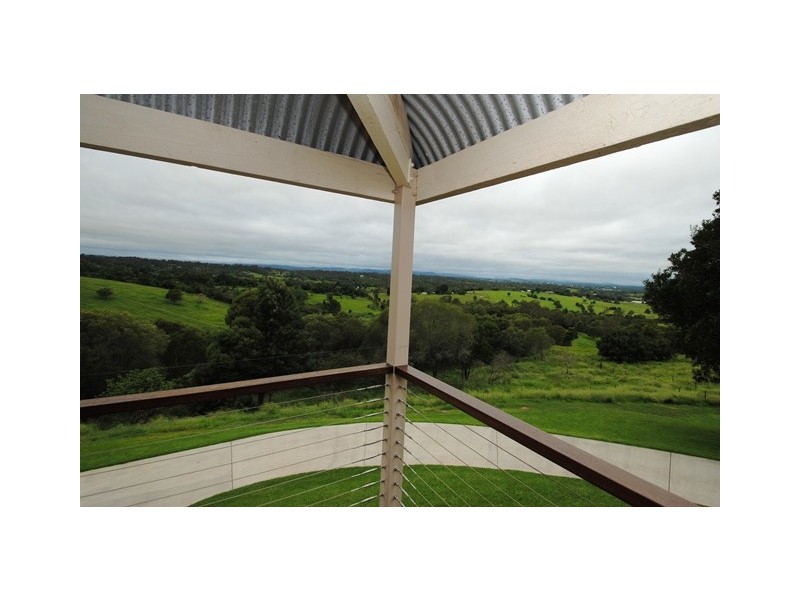 41 Figtree Road, Chatsworth QLD 4570