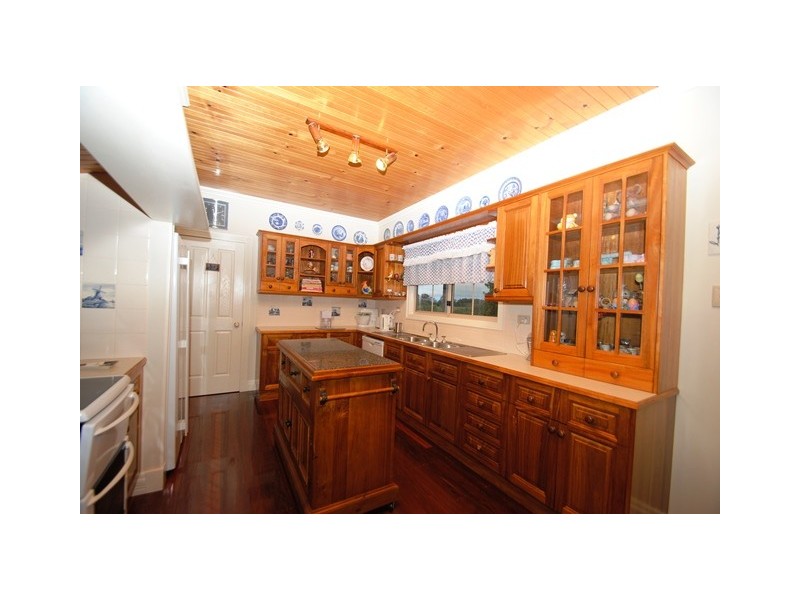 41 Figtree Road, Chatsworth QLD 4570