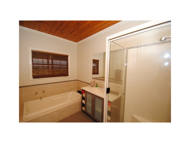 41 Figtree Road, Chatsworth QLD 4570