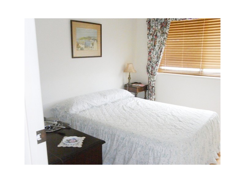 5 Emerald Drive, Southside QLD 4570
