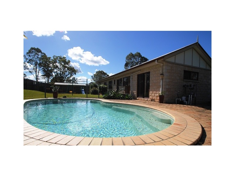 157 Shadbolt road, Mothar Mountain QLD 4570