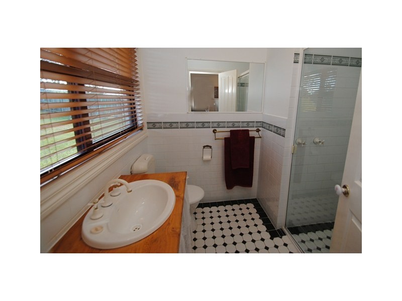 157 Shadbolt road, Mothar Mountain QLD 4570