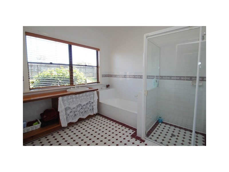 157 Shadbolt road, Mothar Mountain QLD 4570