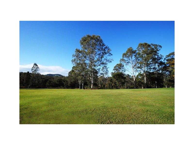 157 Shadbolt road, Mothar Mountain QLD 4570