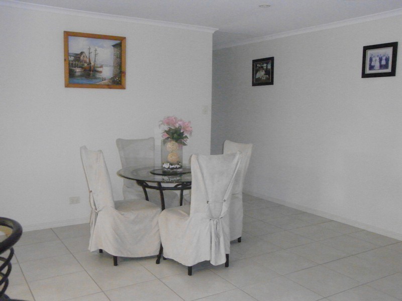 6 Kyleigh Court, Southside QLD 4570