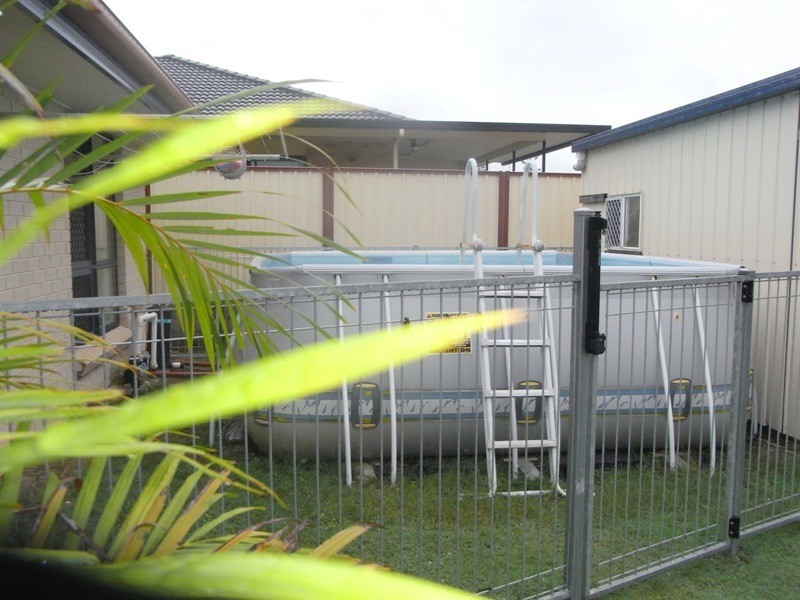 6 Kyleigh Court, Southside QLD 4570