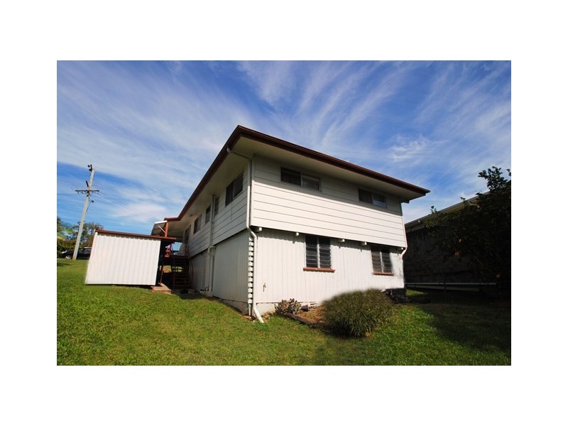 16 Barton Road, Victory Heights QLD 4570