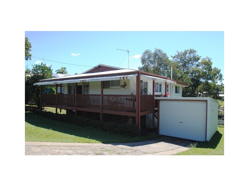 16 Barton Road, Victory Heights QLD 4570
