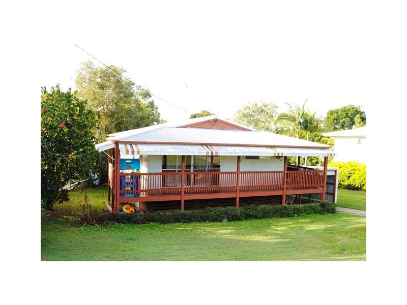 16 Barton Road, Victory Heights QLD 4570