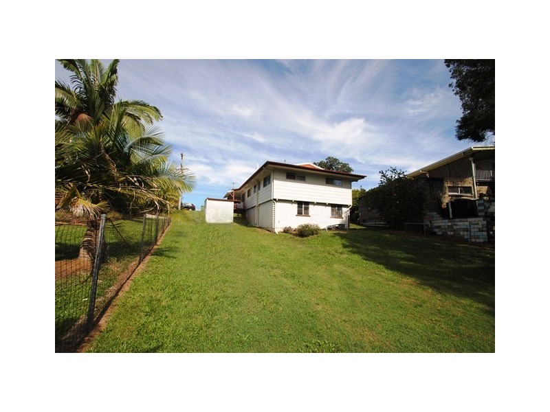 16 Barton Road, Victory Heights QLD 4570