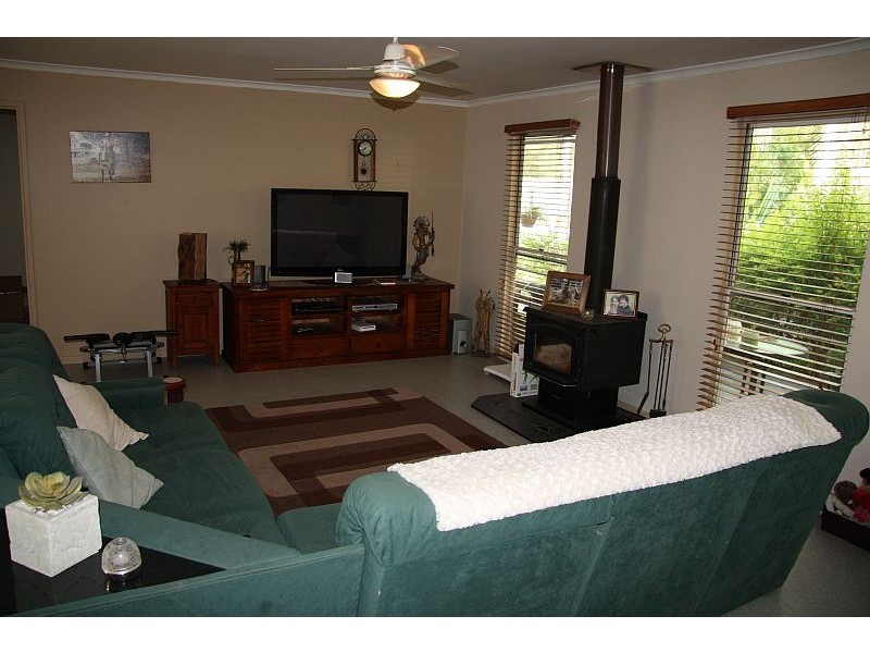 6 Thomas Road, Curra QLD 4570