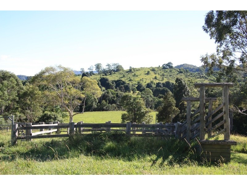 33 Sister Tree Creek Road, Kin Kin QLD 4571