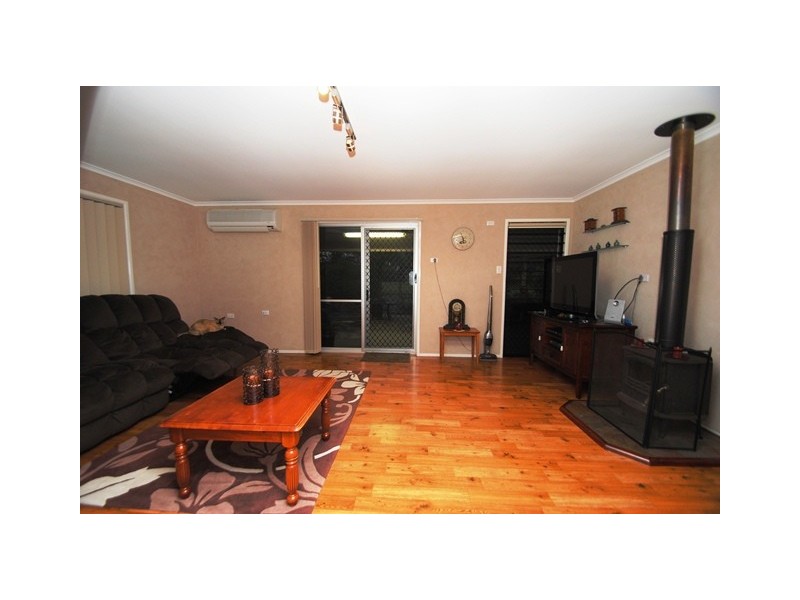 83 Fisher Road, Araluen QLD 4570