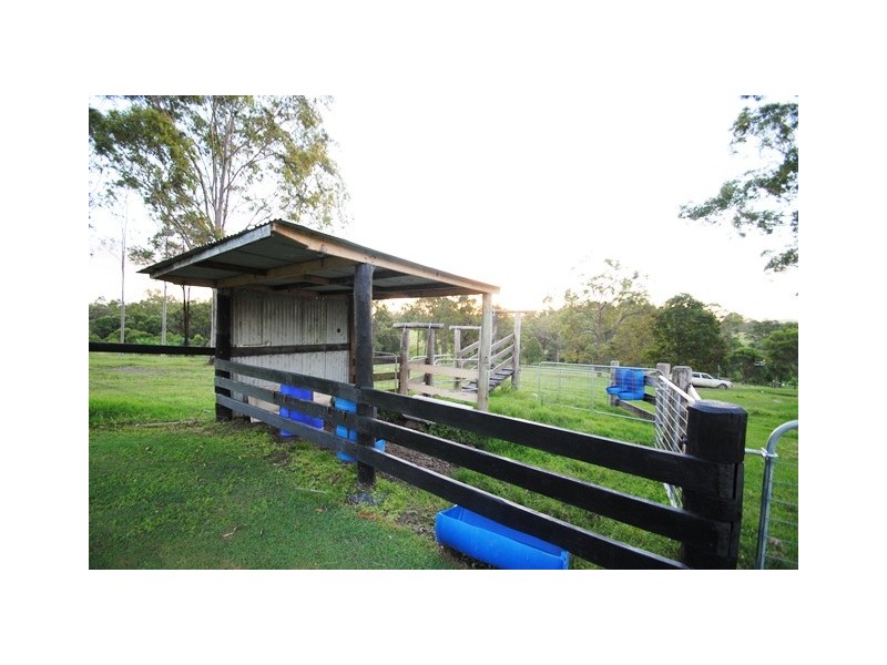 83 Fisher Road, Araluen QLD 4570