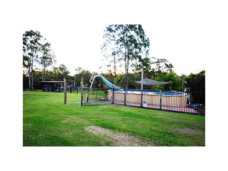 83 Fisher Road, Araluen QLD 4570