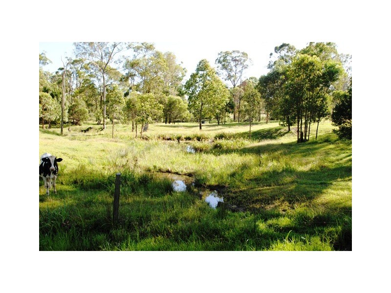 83 Fisher Road, Araluen QLD 4570