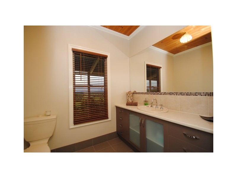 41 Figtree Road, Chatsworth QLD 4570