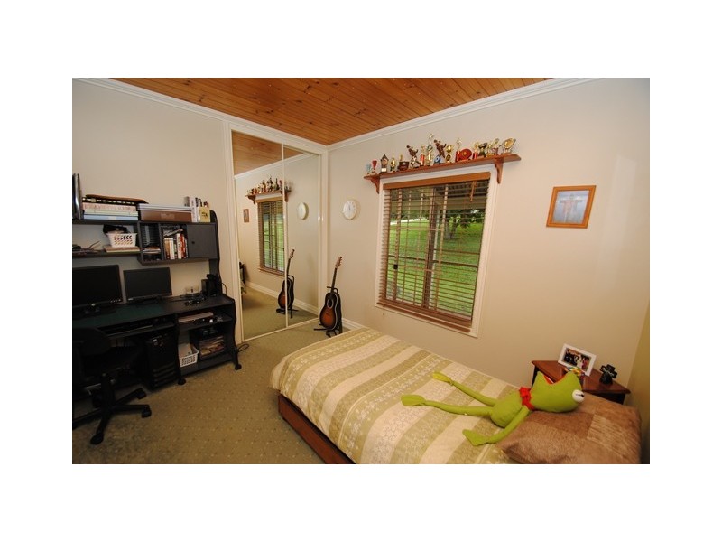 41 Figtree Road, Chatsworth QLD 4570