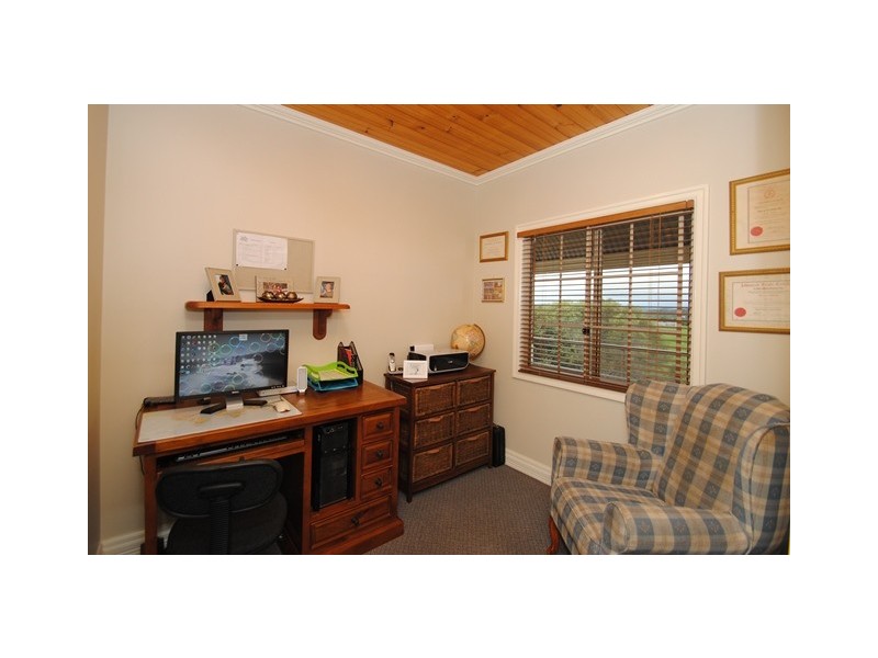 41 Figtree Road, Chatsworth QLD 4570