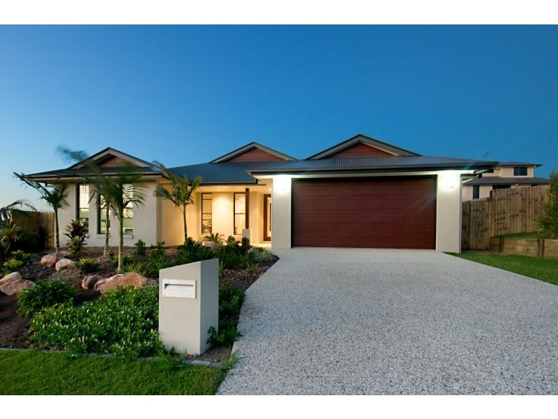 20 Woodland Drive, Southside QLD 4570