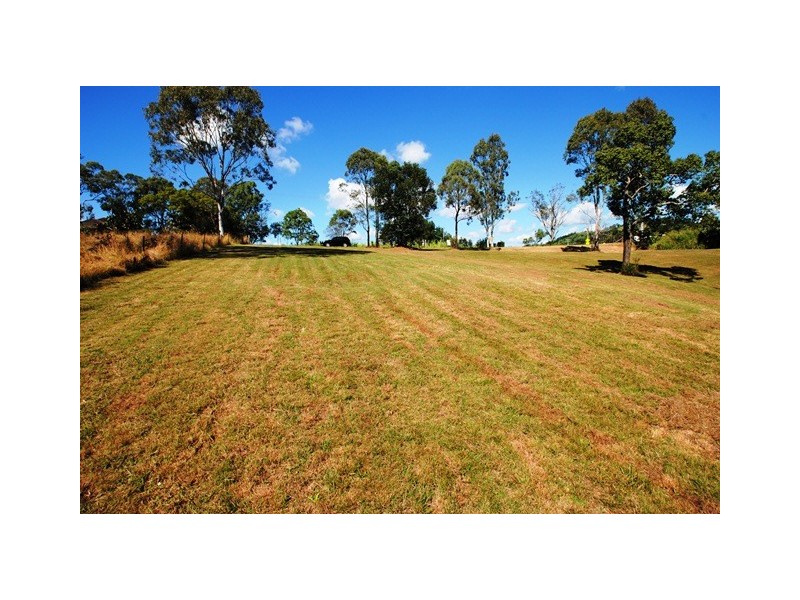 31 Rammutt Rd, Chatsworth QLD 4570