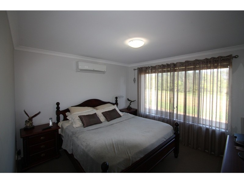 6 Overton Way, Kin Kin QLD 4571